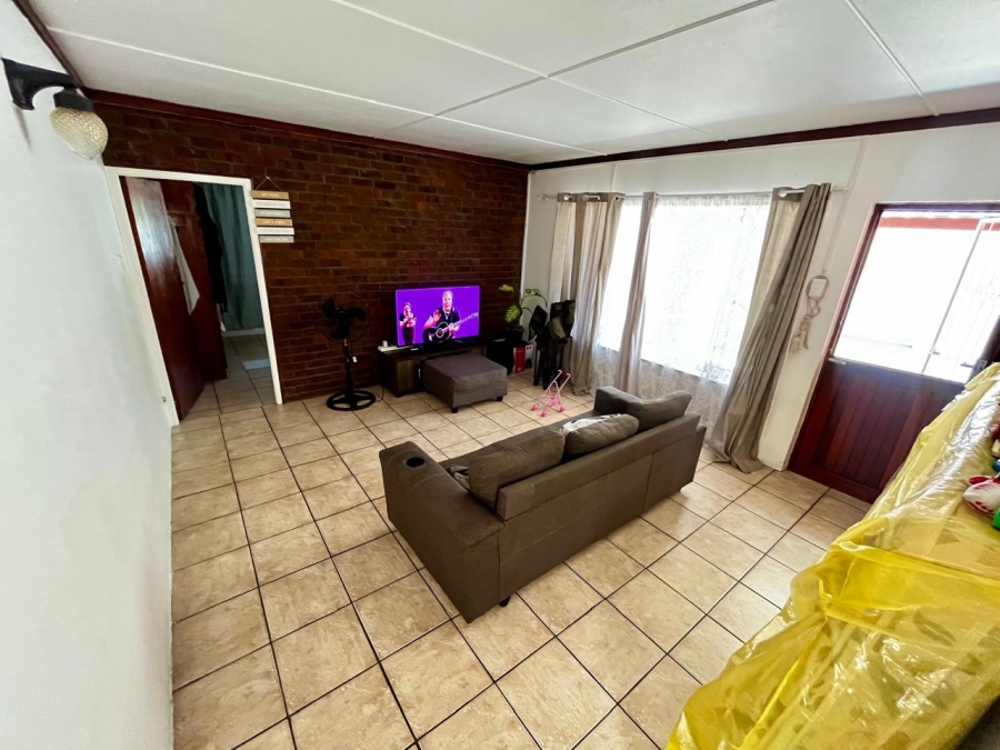 2 Bedroom Property for Sale in Greenfields Eastern Cape